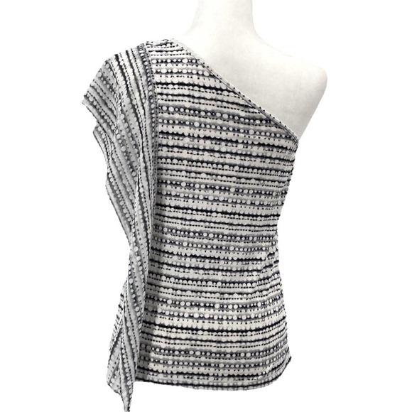 CATO Geometric One-Shoulder Draped Sleeveless Top - Picture 4 of 8